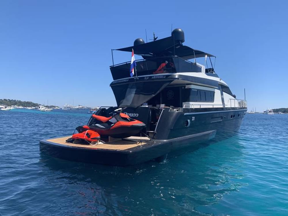 Sanlorenzo 62